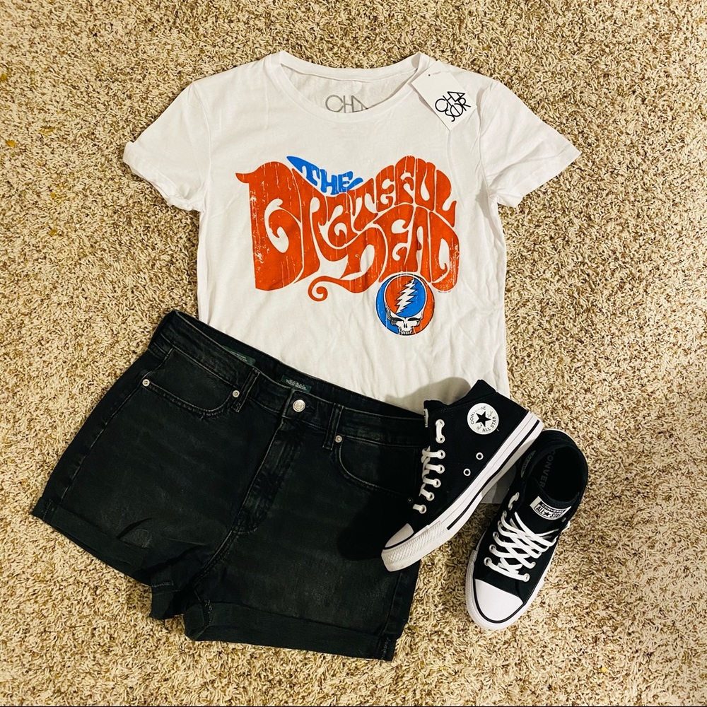 CHASER Grateful Dead Graphic T-Shirt